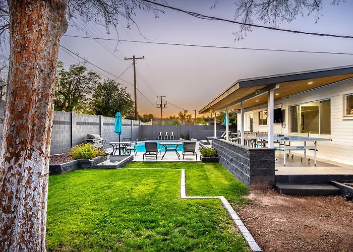 Cambridge By Porter Modern Wheated Pool Near El Dorado Park In