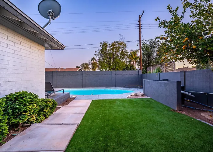 Holiday home Cambridge By Porter Modern Wheated Pool Near El Dorado Park In Scottsdale