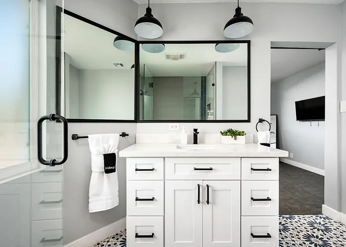 Holiday home Cambridge By Porter Modern Wheated Pool Near El Dorado Park In Scottsdale